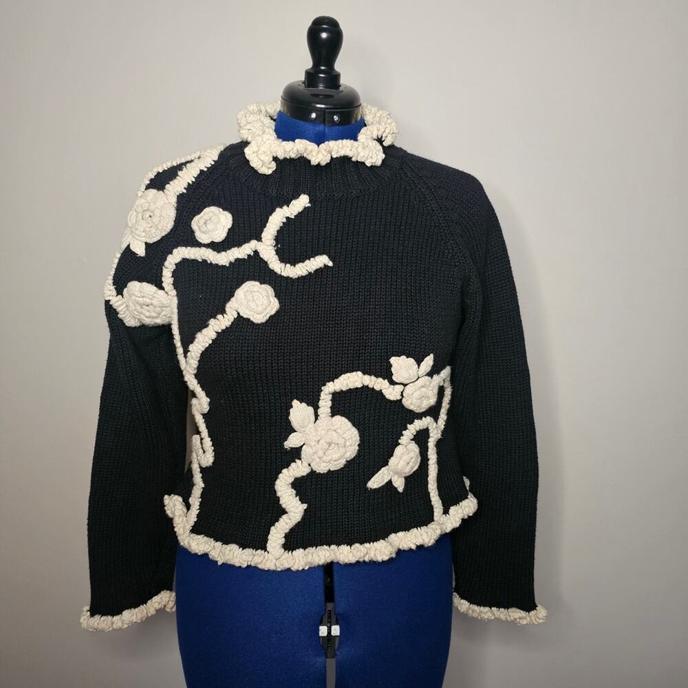 Vtg The Icing Black Ivory Floral Appliqué Sweater S Art to Wear 80s 90s